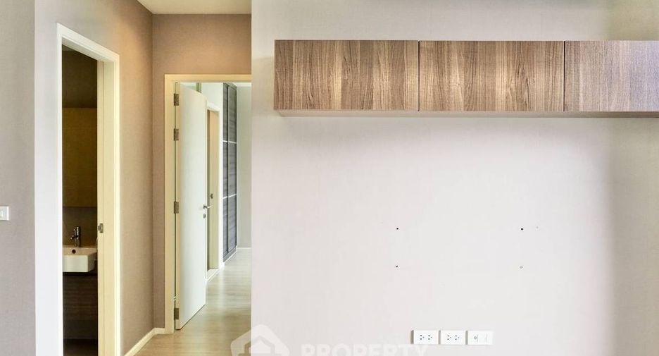 For sale 1 bed condo in Huai Khwang, Bangkok
