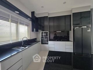 For sale 3 bedrooms villa in Bang Lamung, Chonburi