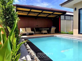 For sale 3 bedrooms villa in Bang Lamung, Chonburi