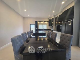 For sale 3 bedrooms villa in Bang Lamung, Chonburi