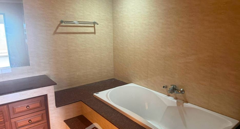 For sale 1 bed condo in Jomtien, Pattaya