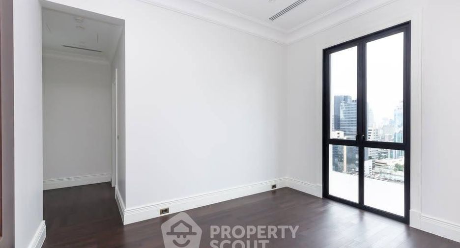 For sale 2 ベッドルーム condo in Pathum Wan, Bangkok