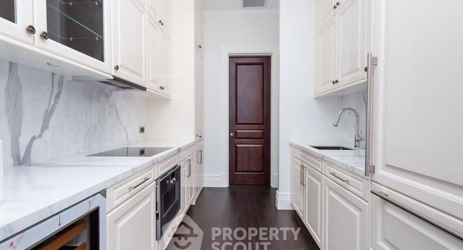 For sale 2 ベッドルーム condo in Pathum Wan, Bangkok