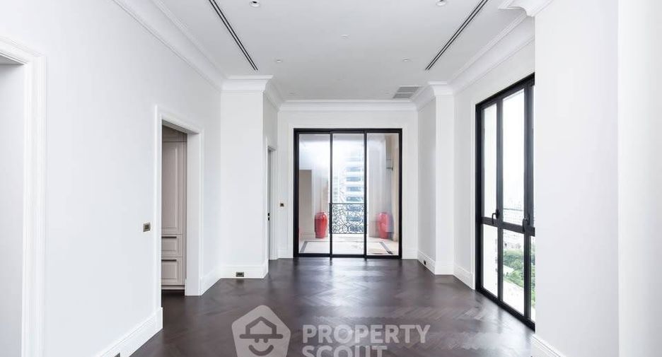 For sale 2 ベッドルーム condo in Pathum Wan, Bangkok
