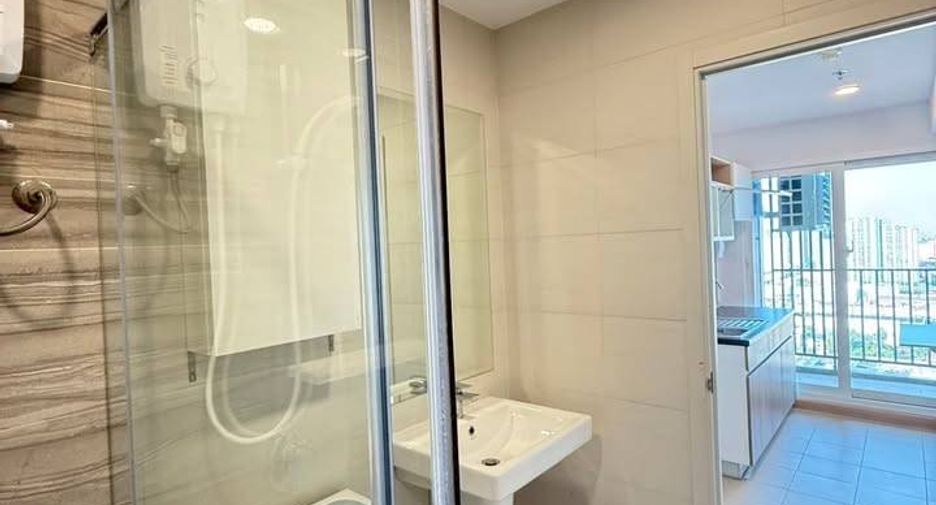 For sale 1 bed condo in Bang Kapi, Bangkok