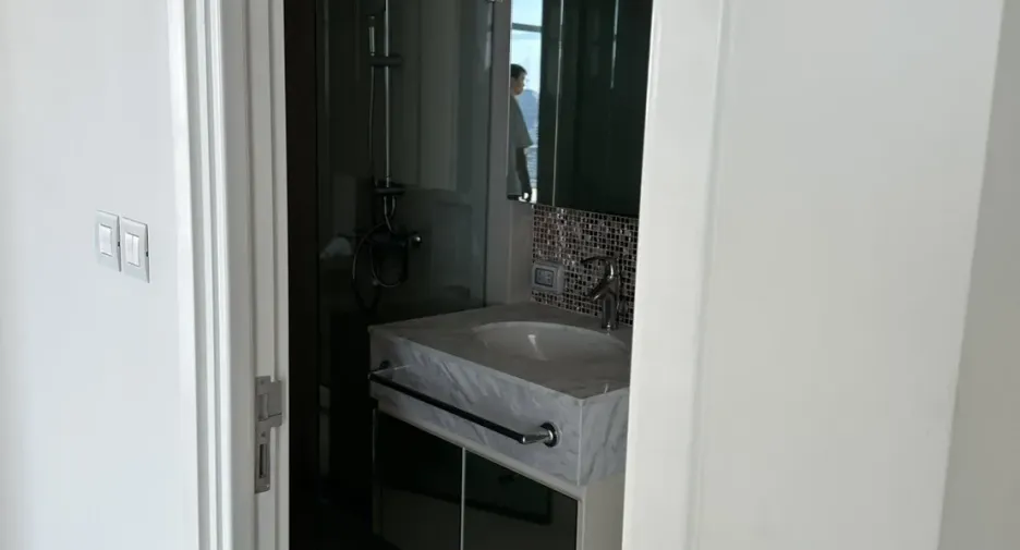 À vendre 2 chambres condo à Watthana, Bangkok