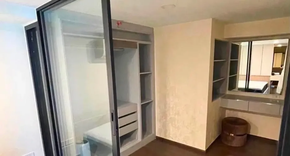 Condo en venta y en alquiler de 2 habitaciones en Ratchathewi, Bangkok