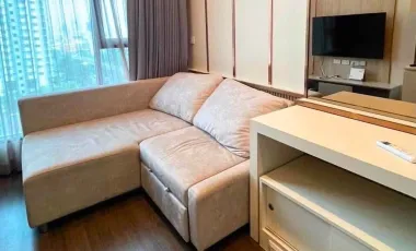 Condo en venta y en alquiler de 2 habitaciones en Ratchathewi, Bangkok