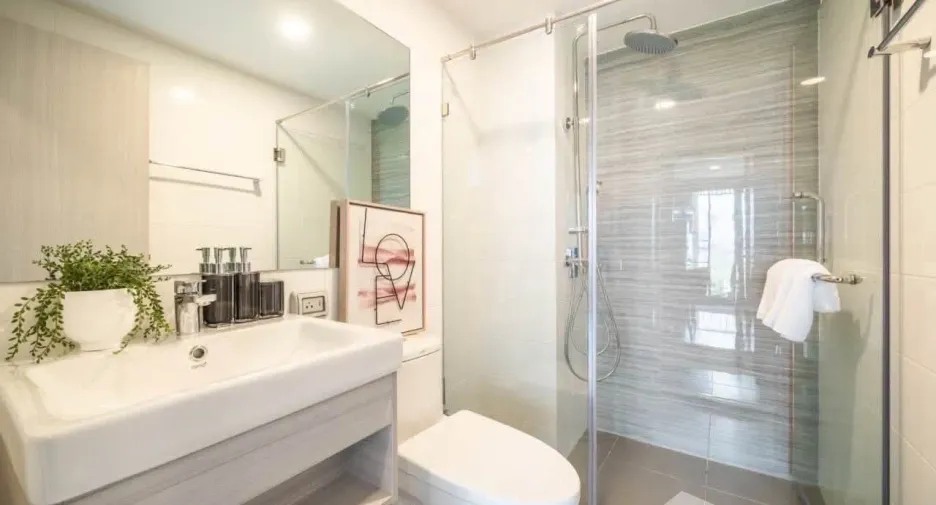 For rent 1 bed condo in Mueang Samut Prakan, Samut Prakan