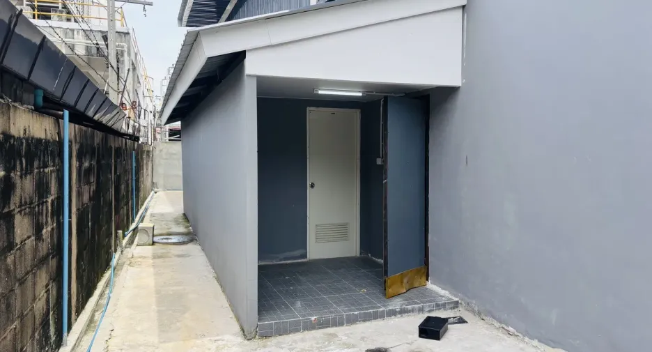 For sale スタジオ house in Phra Samut Chedi, Samut Prakan
