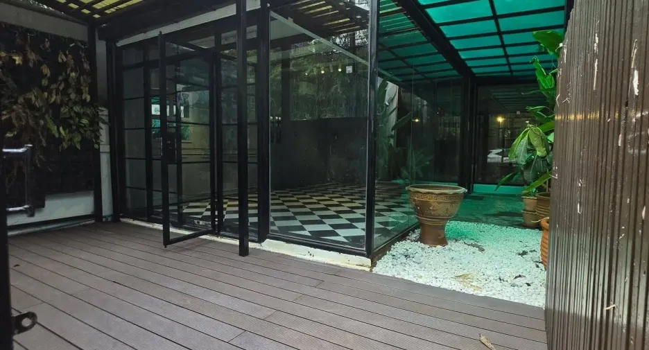 For rent retail Space in Sathon, Bangkok
