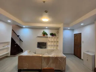 For sale studio condo in Khlong Toei, Bangkok