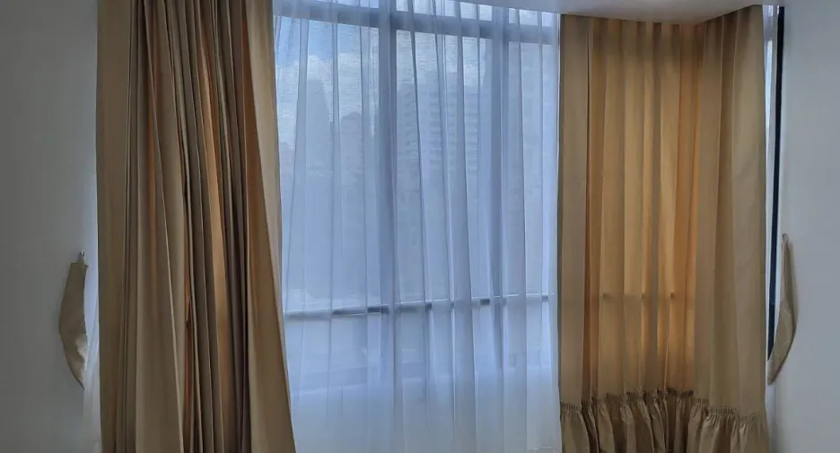 For sale studio condo in Khlong Toei, Bangkok