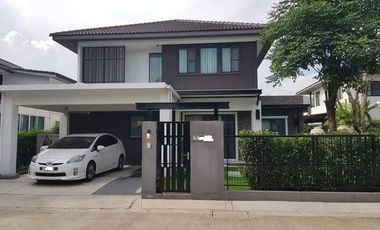 For sale 4 bedrooms townhouse in Bang Phli, Samut Prakan