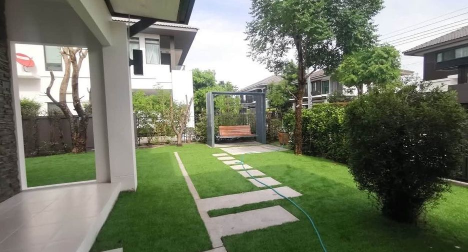 For sale 4 bedrooms townhouse in Bang Phli, Samut Prakan