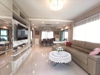 For sale 4 bedrooms townhouse in Bang Phli, Samut Prakan