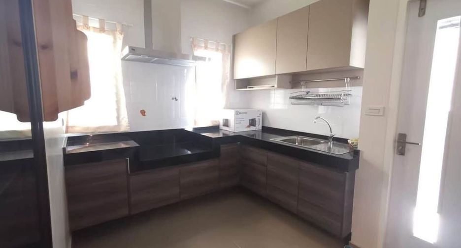 For sale 4 bedrooms townhouse in Bang Phli, Samut Prakan