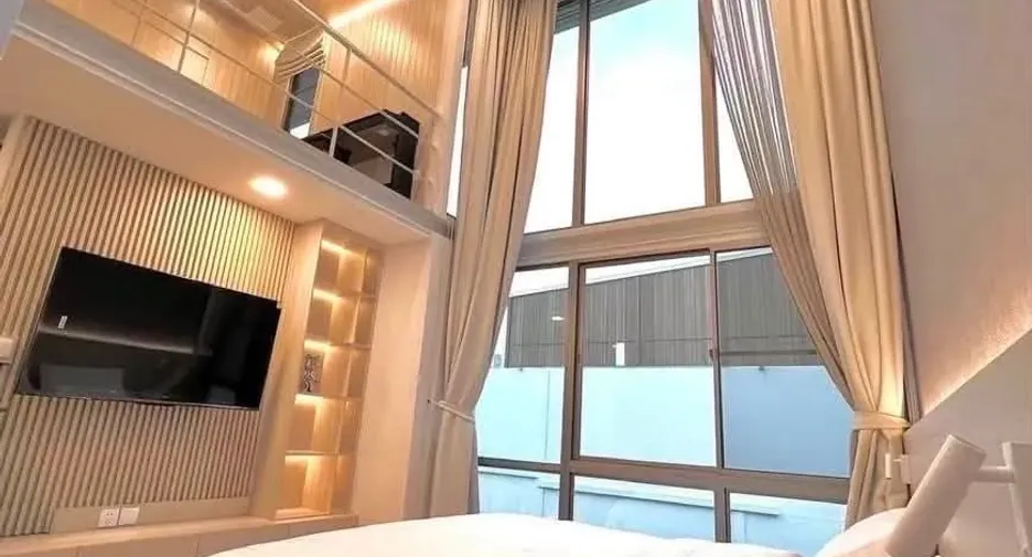 Casa en alquiler de 3 habitaciones en Saphan Sung, Bangkok