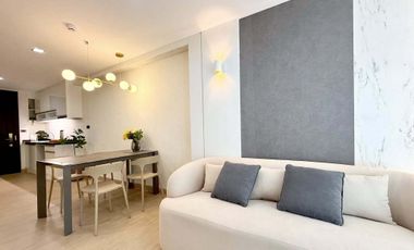 À vendre 2 chambres condo à Phra Khanong, Bangkok