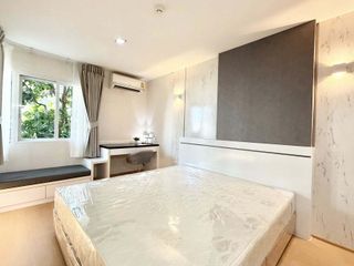 À vendre 2 chambres condo à Phra Khanong, Bangkok