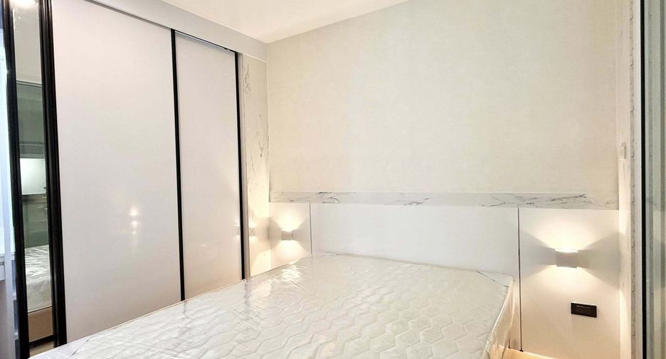 À vendre 2 chambres condo à Phra Khanong, Bangkok