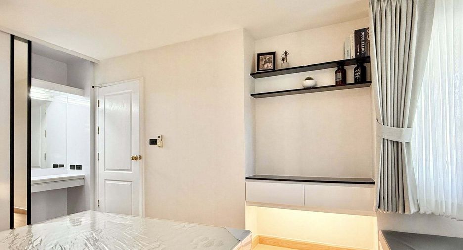 À vendre 2 chambres condo à Phra Khanong, Bangkok