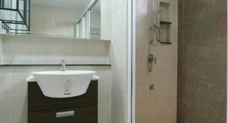 For sale 3 bedrooms townhouse in Lat Krabang, Bangkok