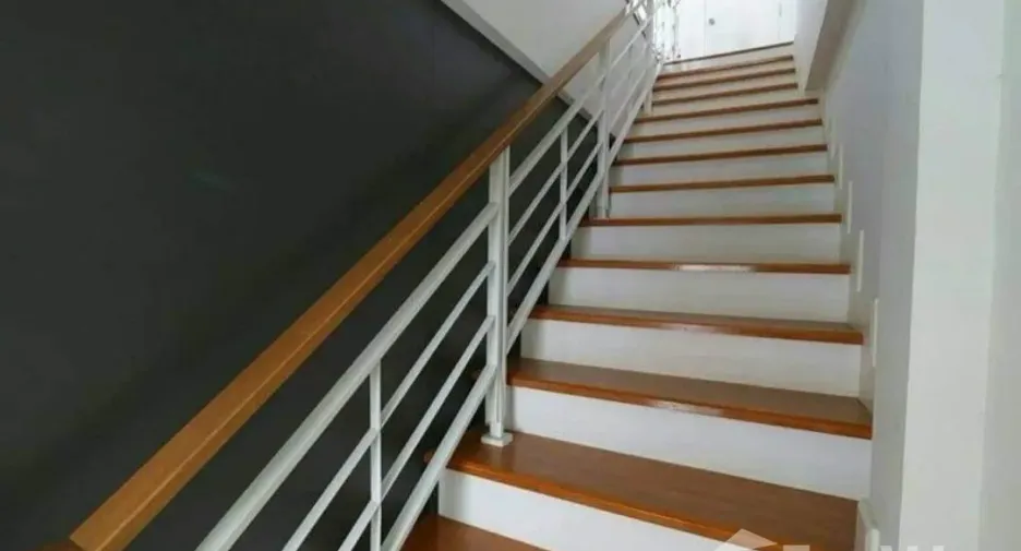 For sale 3 bedrooms townhouse in Lat Krabang, Bangkok