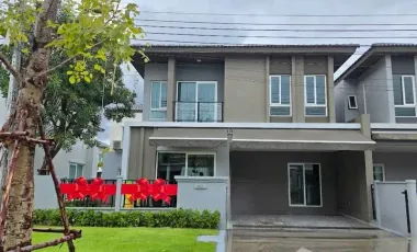 À vendre et à louer 3 chambres maison à Bang Phli, Samut Prakan