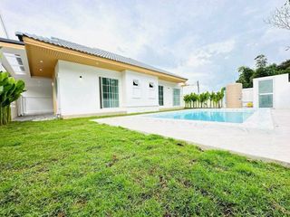 Haus zur Miete mit 3 Zimmer in Mueang Phuket, Phuket