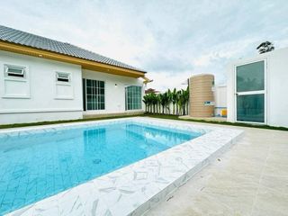 Haus zur Miete mit 3 Zimmer in Mueang Phuket, Phuket