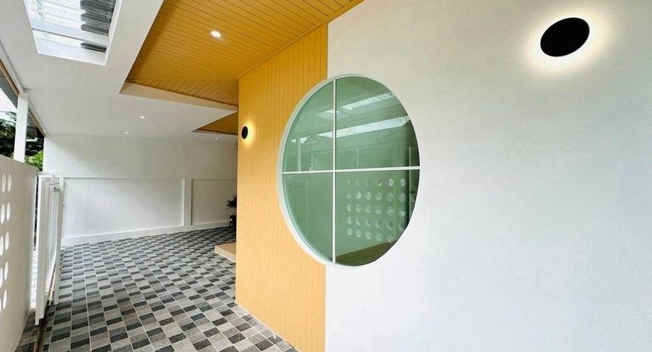 Haus zur Miete mit 3 Zimmer in Mueang Phuket, Phuket