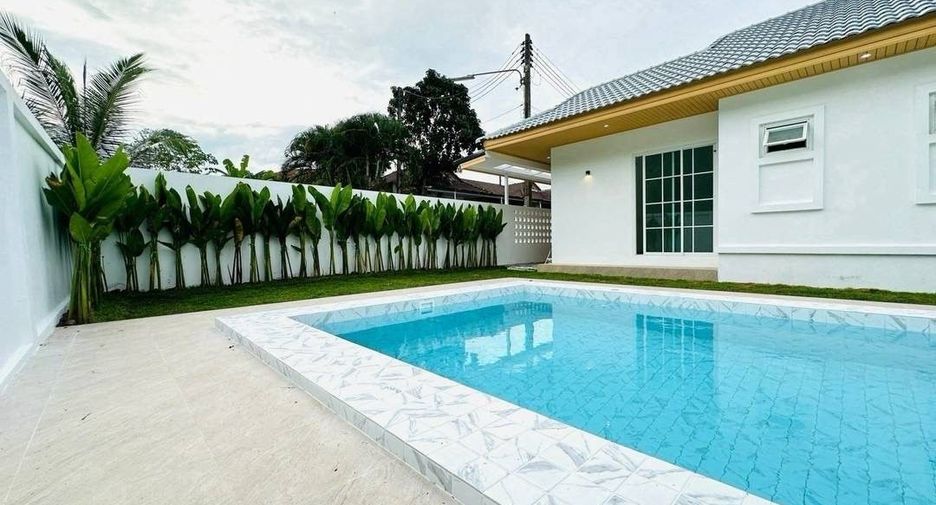 Haus zur Miete mit 3 Zimmer in Mueang Phuket, Phuket