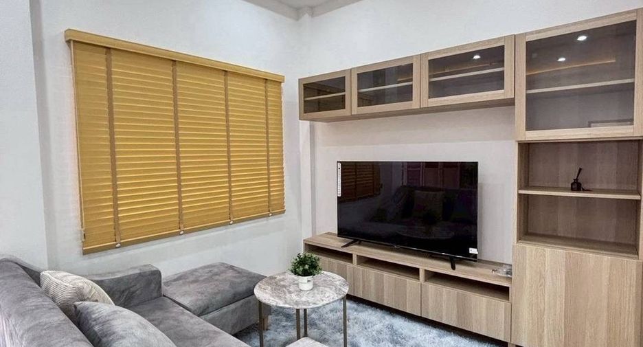Haus zur Miete mit 3 Zimmer in Mueang Phuket, Phuket