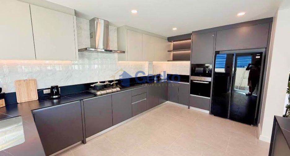 For rent 5 bedrooms house in Bang Lamung, Chonburi