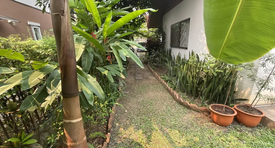 À vendre 4 chambres villa à Mueang Chiang Mai, Chiang Mai