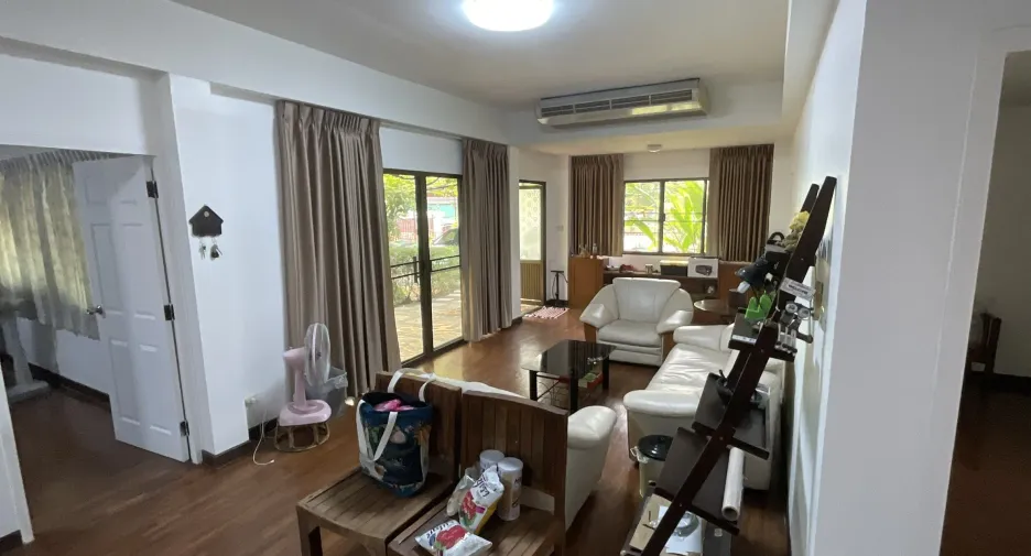 À vendre 4 chambres villa à Mueang Chiang Mai, Chiang Mai