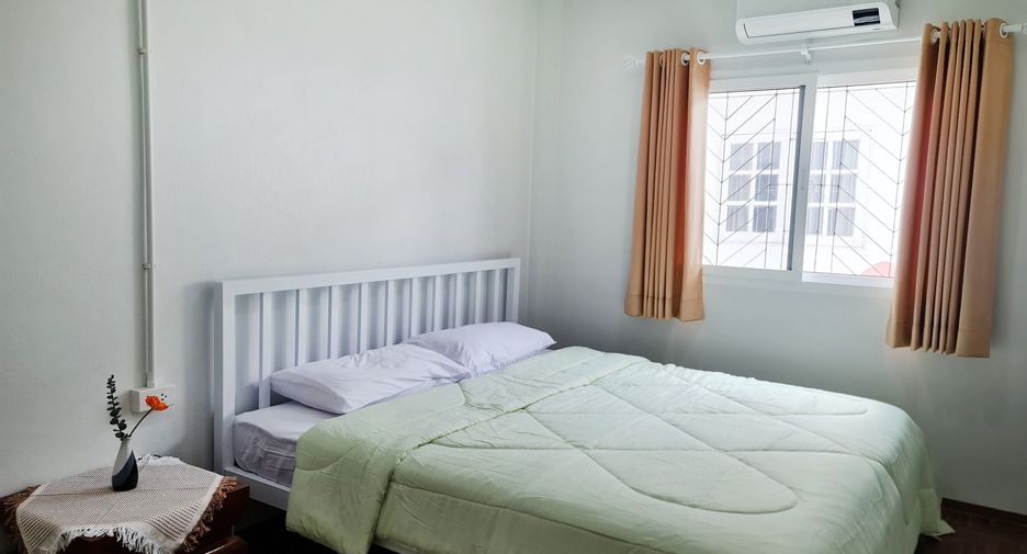 For rent 3 bedrooms townhouse in Mueang Chiang Mai, Chiang Mai