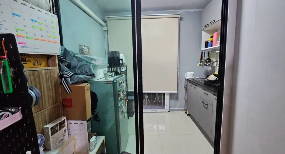 À vendre 1 chambre condo à Saphan Sung, Bangkok