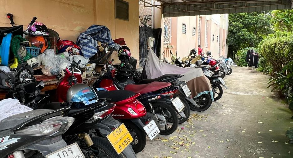 Grundstück zum Kauf in Thung Khru, Bangkok