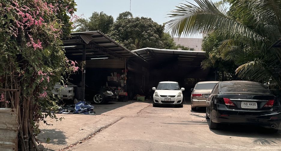 Grundstück zum Kauf in Thung Khru, Bangkok