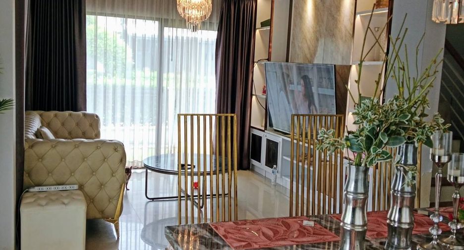 For rent 4 bedrooms house in Sai Mai, Bangkok