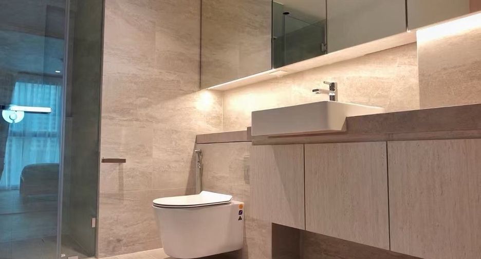For rent 2 bedrooms condo in Sathon, Bangkok