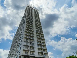 For sale 2 bedrooms condo in Bang Phlat, Bangkok
