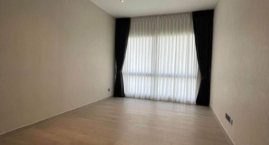 Haus zur Miete mit 6 Zimmer in Huai Khwang, Bangkok