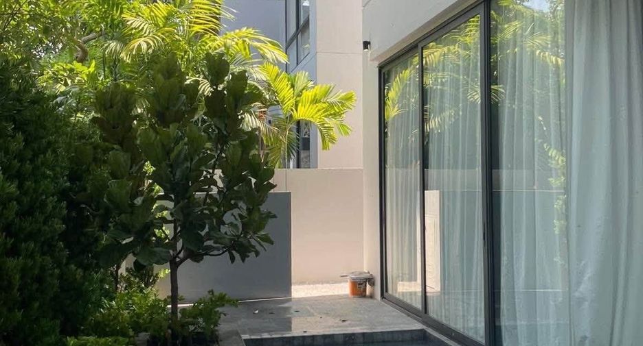 Haus zur Miete mit 6 Zimmer in Huai Khwang, Bangkok