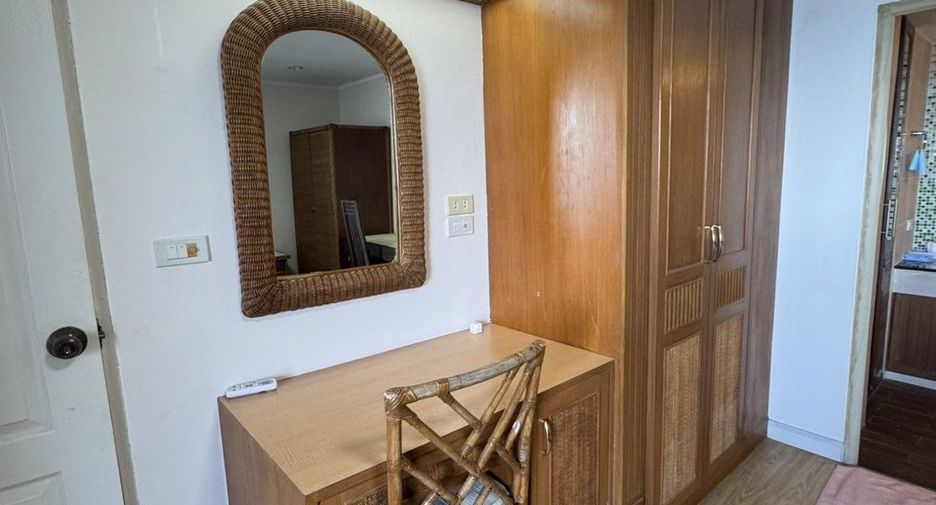 For rent 2 bedrooms condo in Hua Hin, Prachuap Khiri Khan