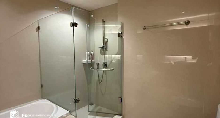 ขาย 2 ห้องนอน คอนโด ใน คลองเตย, กรุงเทพฯ