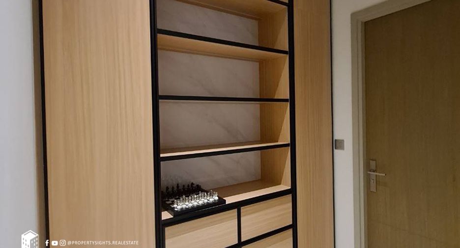 Condo en alquiler de 2 habitaciones en Bang Rak, Bangkok