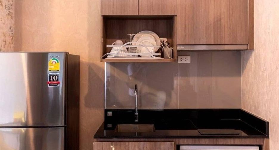 À vendre 1 chambre condo à Bang Na, Bangkok